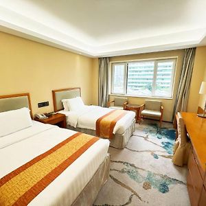Guangdong Hotel-Free Shuttle & Registration Counter Service During Canton Fair